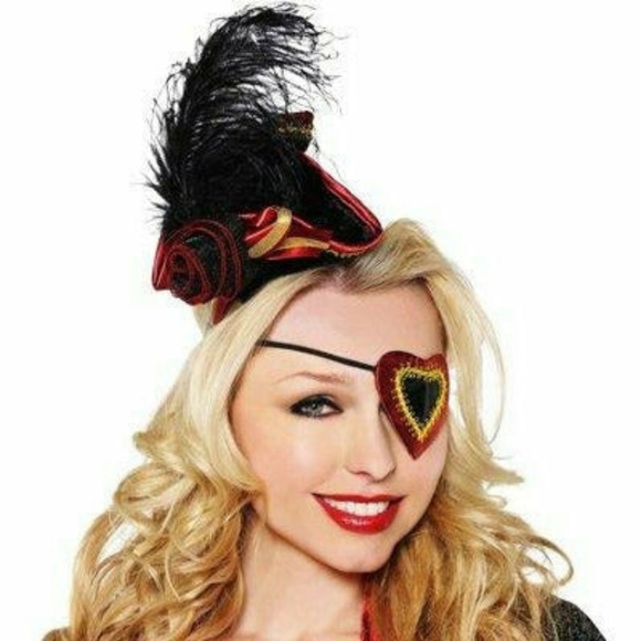 Pirate Wench Accessory Kit - Picture 1 of 6